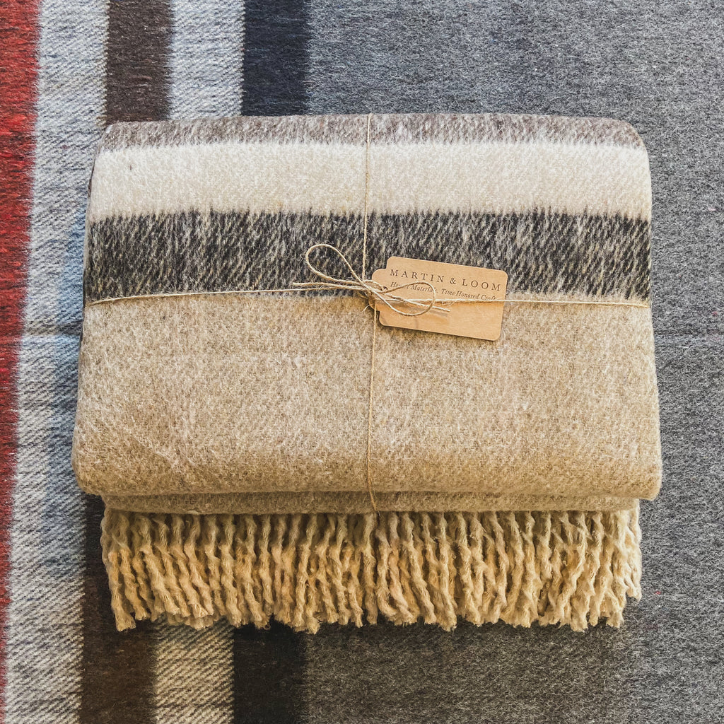 The Artesano XL Brushed Wool Blanket - Beige