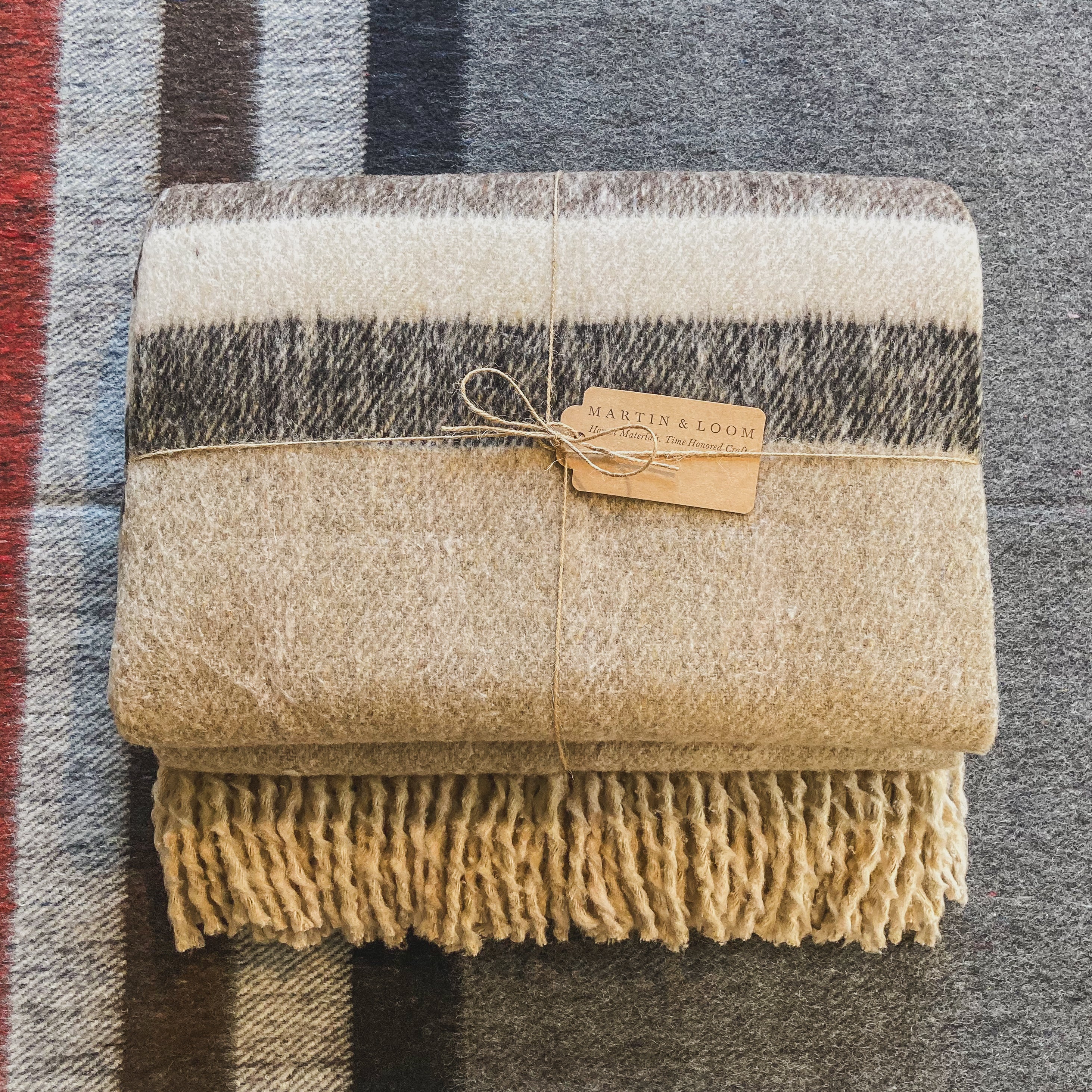 The Artesano XL Brushed Wool Blanket - Beige