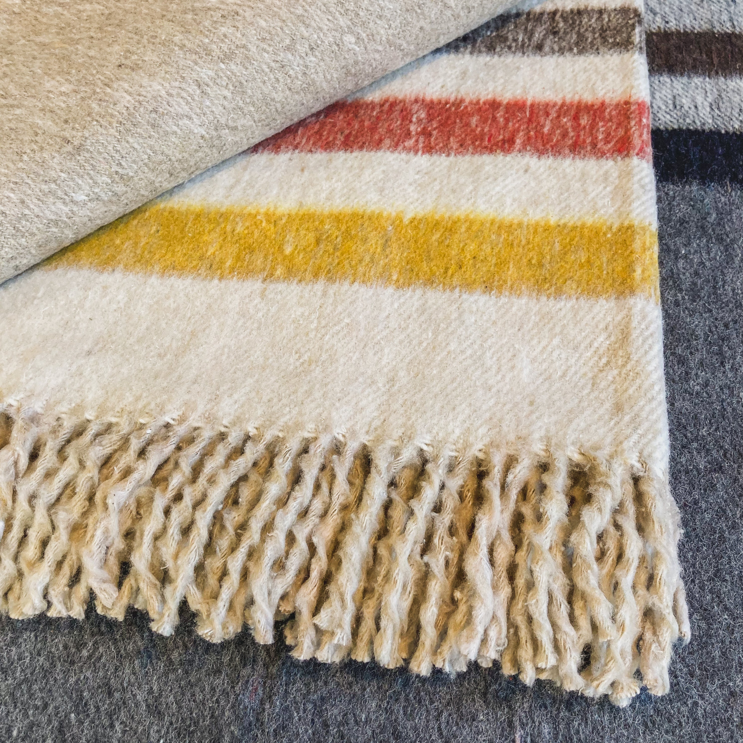 The Artesano XL Brushed Wool Blanket - Beige