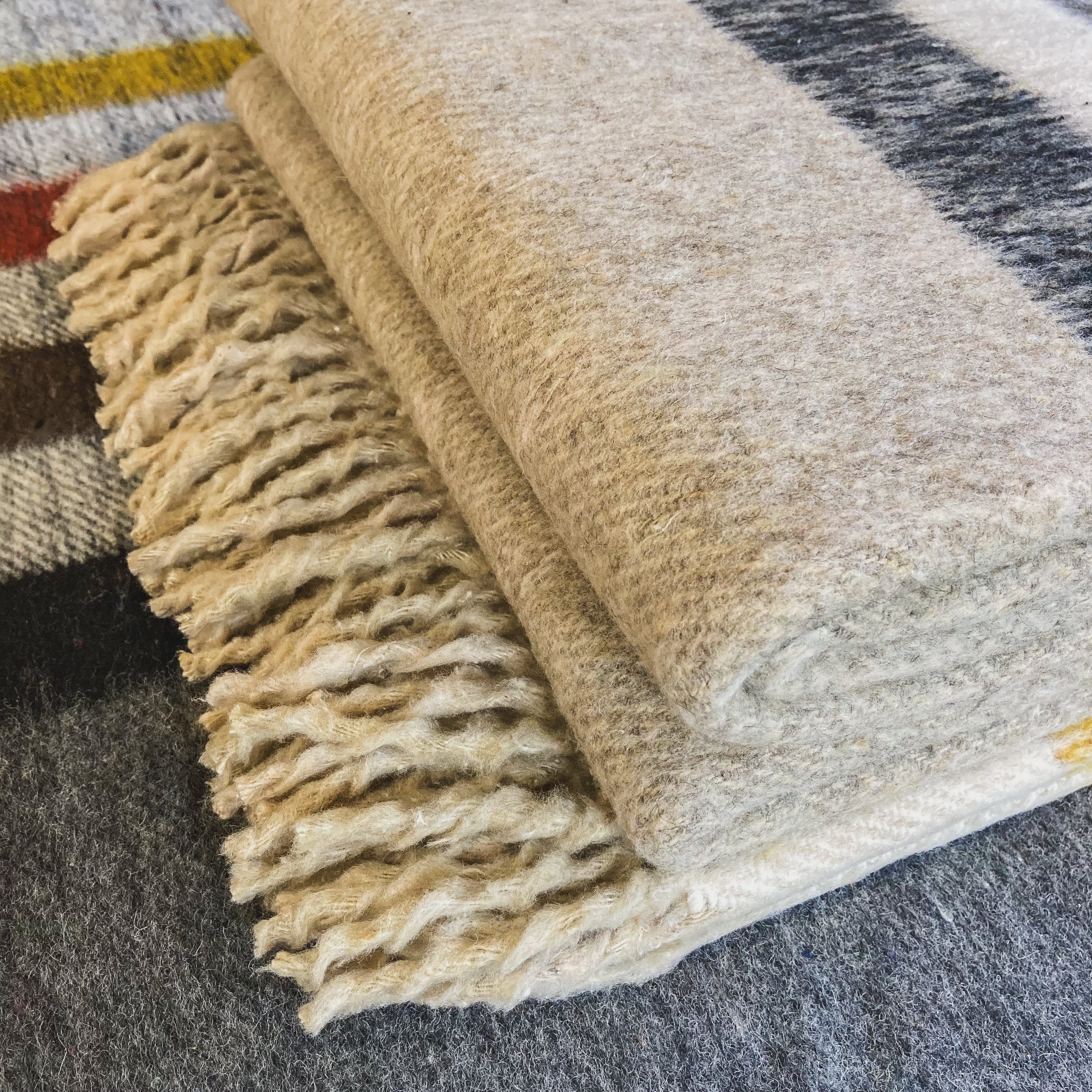 The Artesano XL Brushed Wool Blanket - Beige