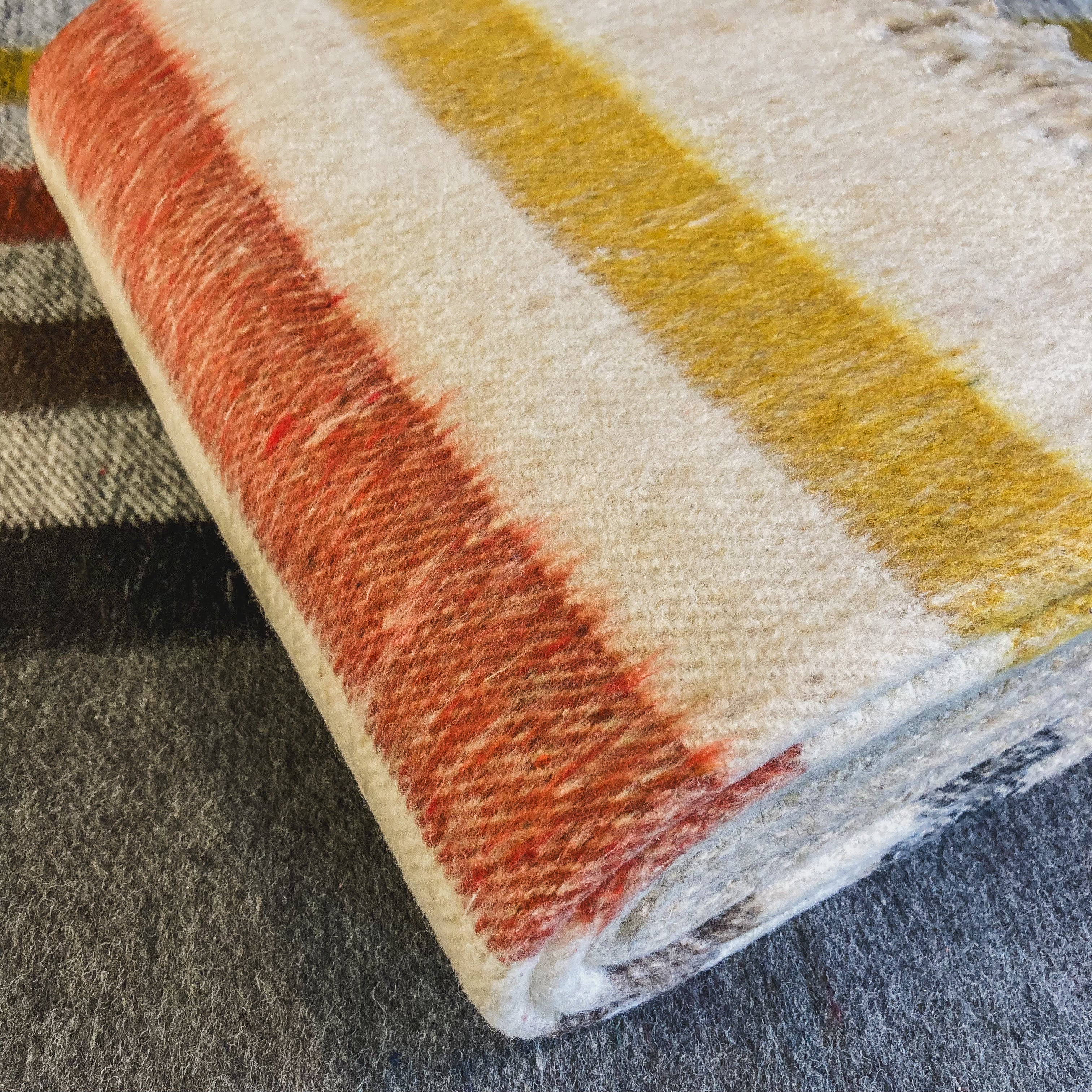 The Artesano XL Brushed Wool Blanket - Beige